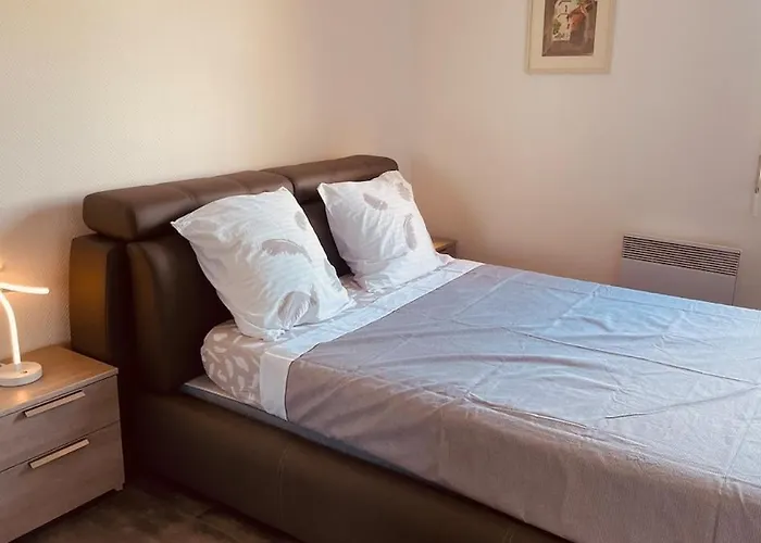 Apartament T2 Dans Avec Piscine *