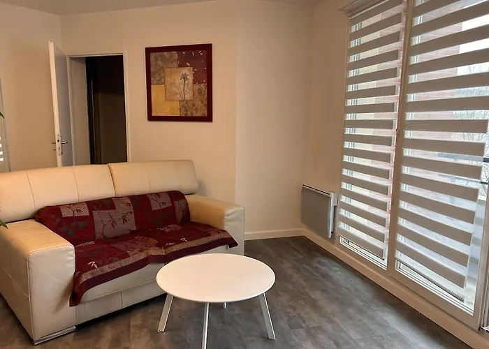 T2 Dans Avec Piscine